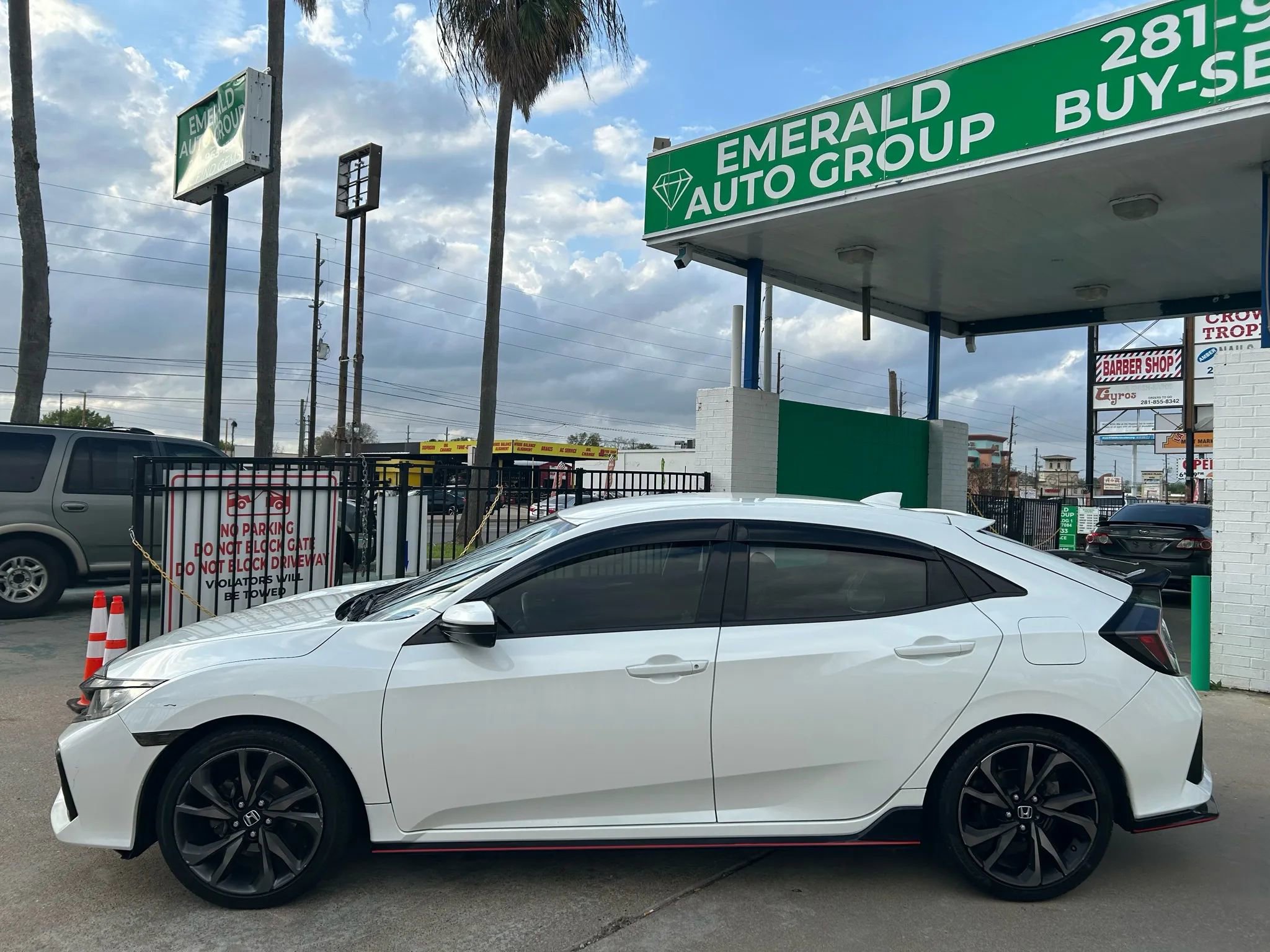 Used 2017 Honda Civic Sport image 3