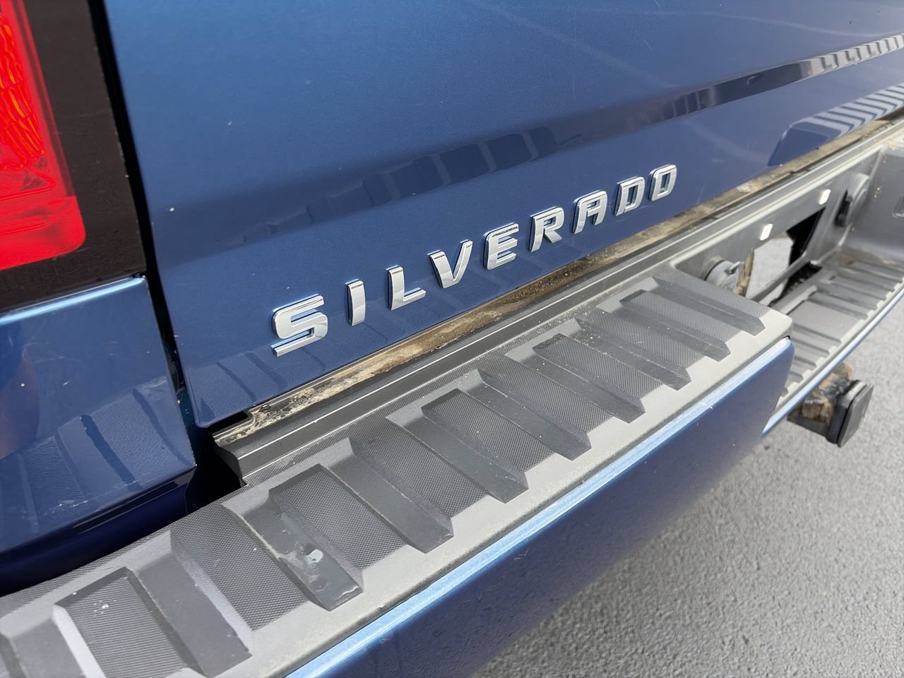 Used 2018 Chevrolet Silverado 1500 LT w/ All Star Edition AWD/4WD image 11