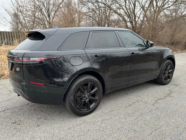 Used 2023 Land Rover Range Rover Velar R-Dynamic S image 5