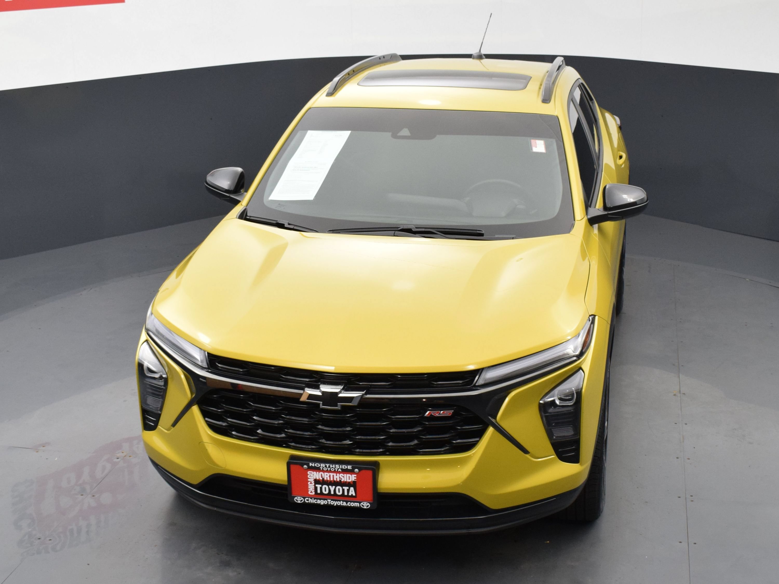 Used 2024 Chevrolet Trax RS w/ Sunroof Package FWD image 26