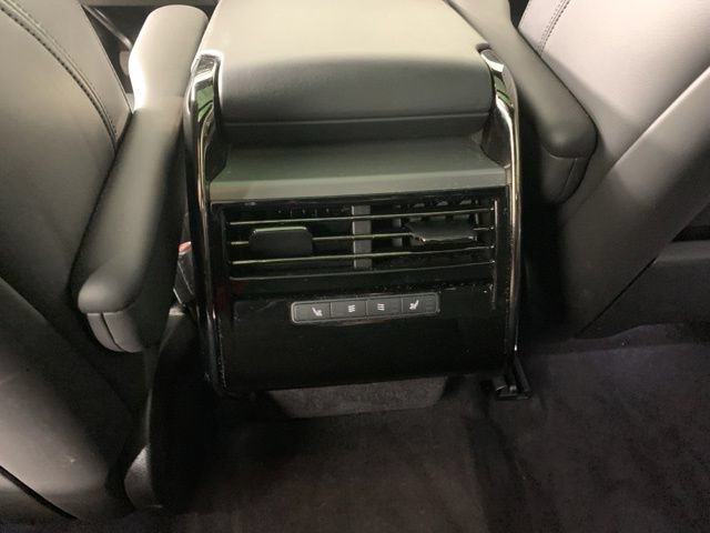 Used 2025 Land Rover Range Rover Sport SE AWD/4WD image 32
