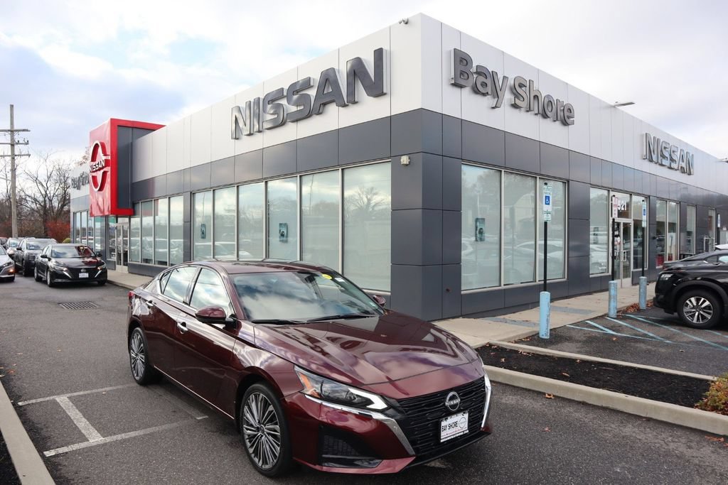 Certified 2025 Nissan Altima 2.5 SL AWD/4WD video 1