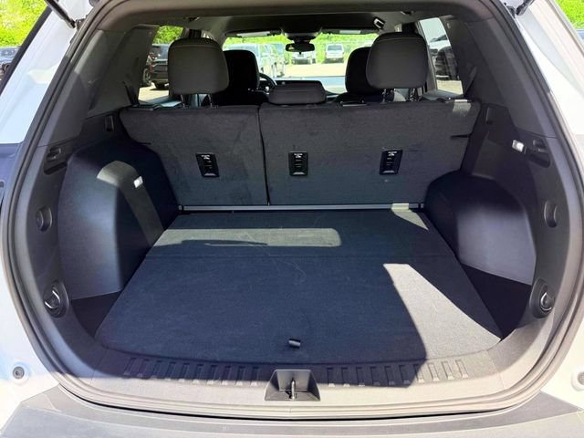 Used 2026 Chevrolet Equinox LT FWD image 12