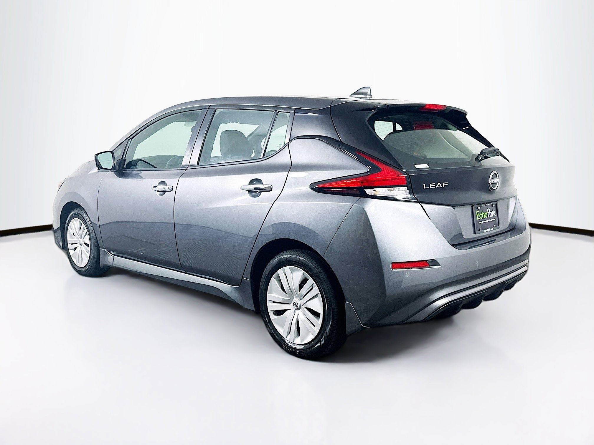 Used 2023 Nissan Leaf S image 5