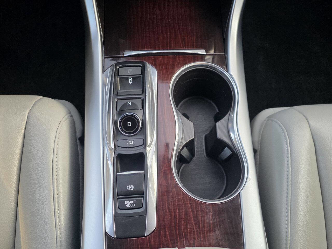 Used 2016 Acura TLX V6 image 14