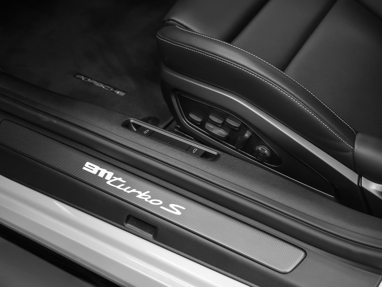 Certified 2025 Porsche 911 Turbo S AWD/4WD image 46