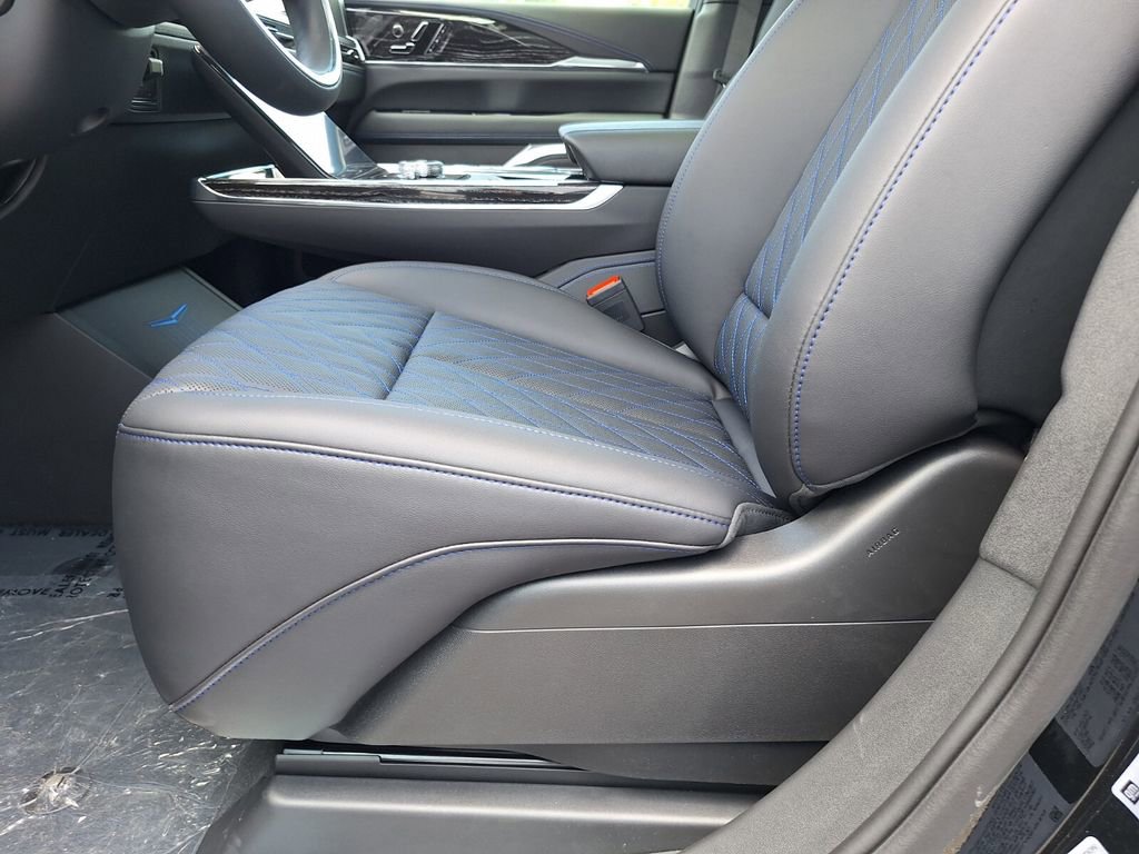 New 2026 Cadillac Escalade IQL Luxury image 31