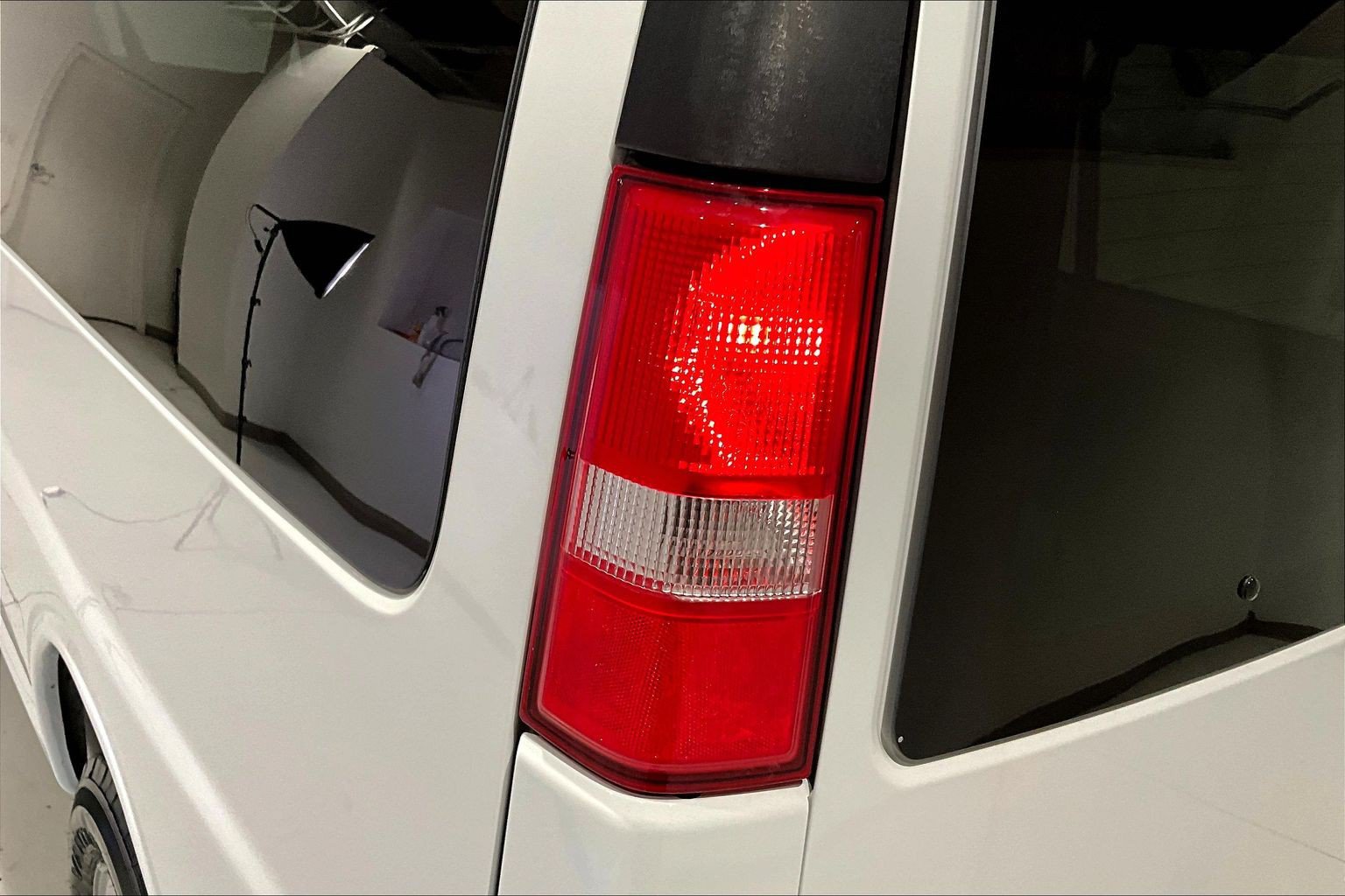 Used 2023 Chevrolet Express 3500 LS RWD image 23