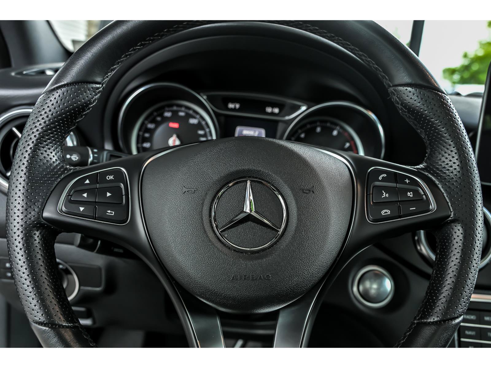 Used 2020 Mercedes-Benz GLA 250 4MATIC image 17