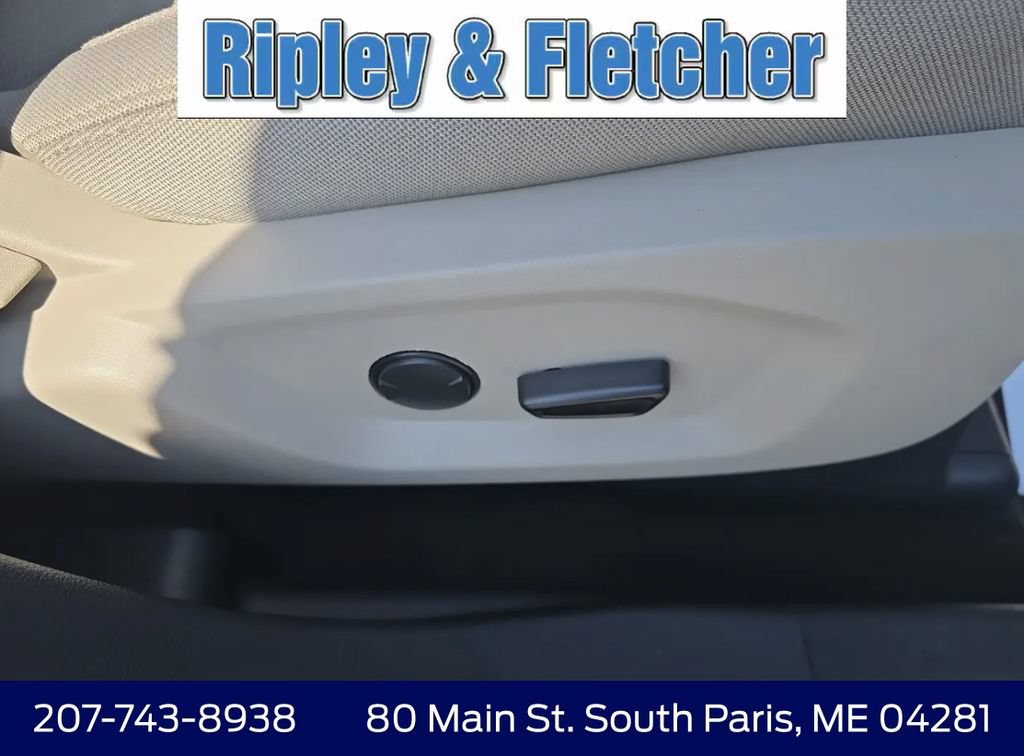Used 2019 Ford Explorer XLT w/ Equipment Group 201A AWD/4WD image 15