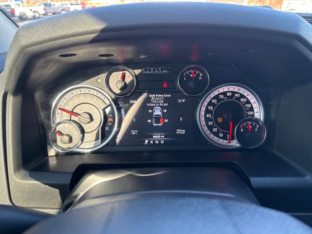 Used 2020 RAM 1500 Classic SLT w/ Luxury Group image 15