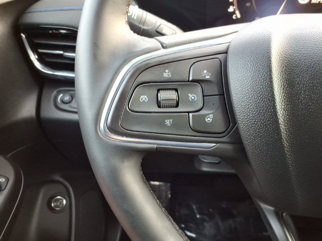 Used 2025 Buick Envista Sport Touring w/ Convenience I Package FWD image 34