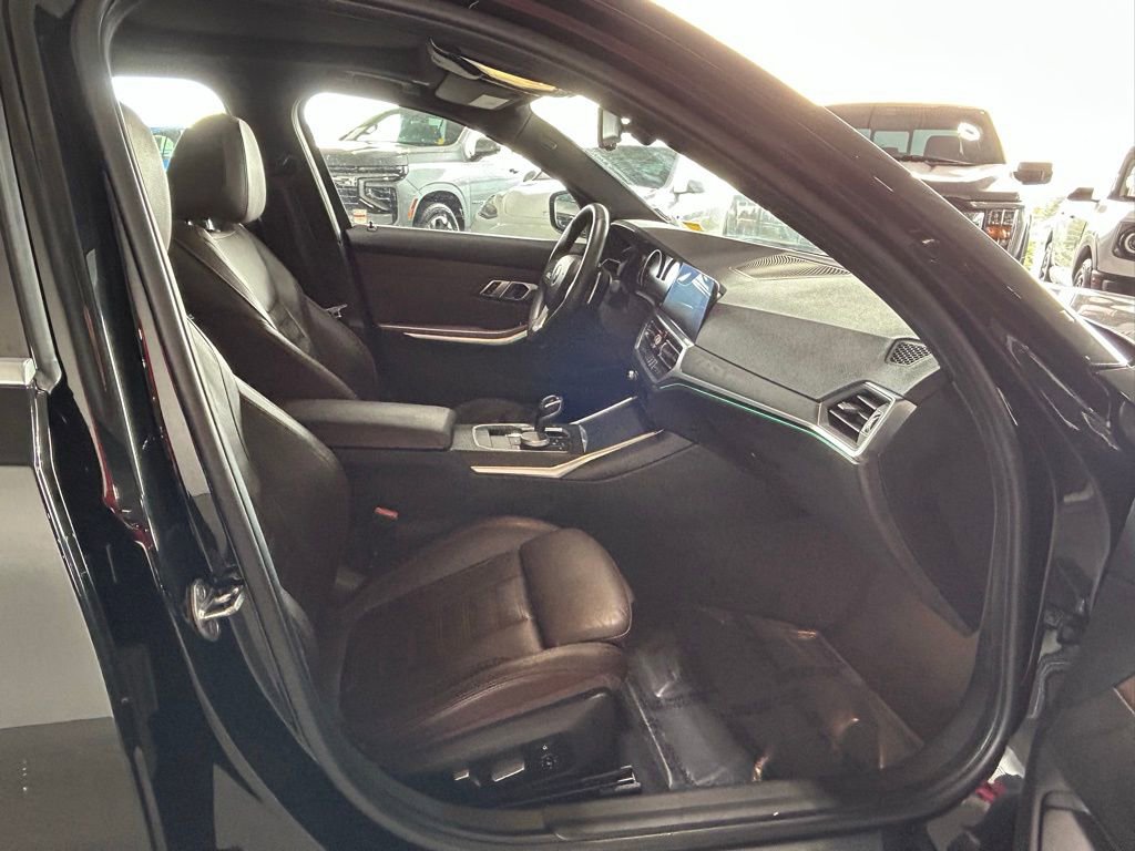 Used 2019 BMW 330i Sedan w/ Convenience Package image 24