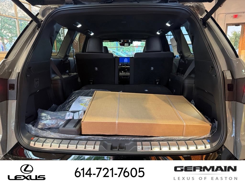 New 2026 Lexus TX 500h AWD w/ Technology Package image 15