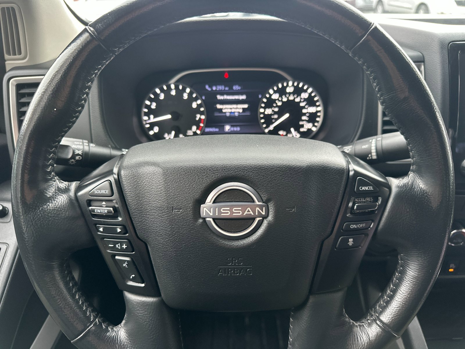 Used 2022 Nissan Frontier SV image 24