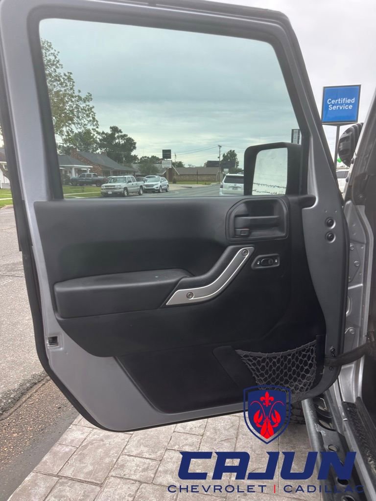 Used 2013 Jeep Wrangler Rubicon w/ PWR Convenience Group AWD/4WD image 15