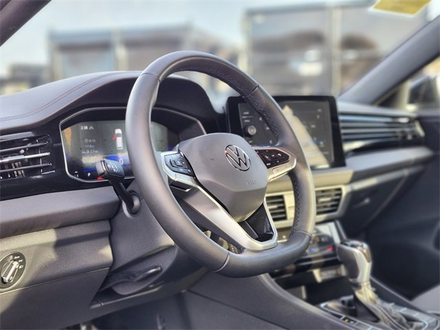 Used 2025 Volkswagen Jetta Sport image 19