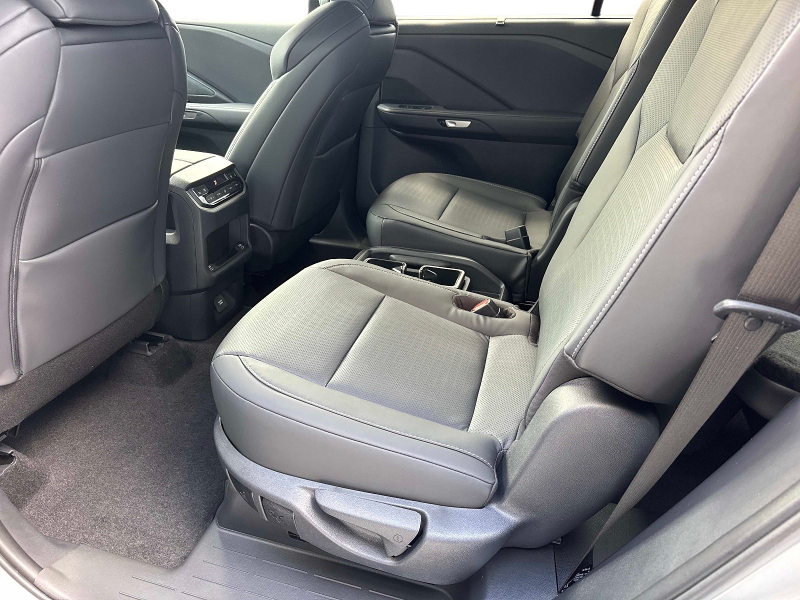 New 2026 Lexus TX 500h AWD w/ Technology Package image 15