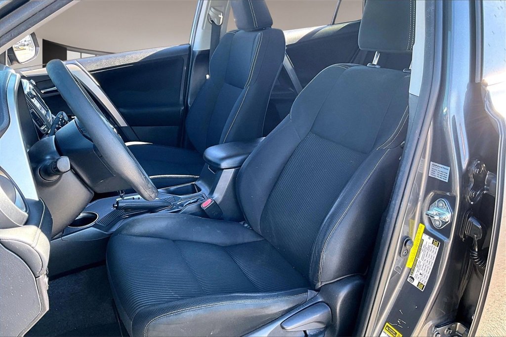 Used 2015 Toyota RAV4 XLE image 24