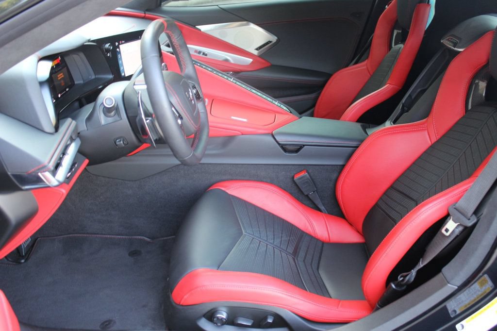 Used 2024 Chevrolet Corvette Stingray Premium Conv w/ Z51 Performance Package RWD image 21
