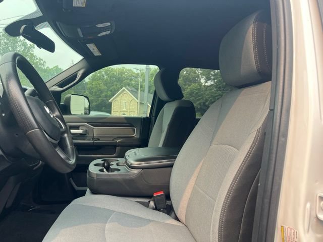 Used 2022 RAM 2500 Big Horn AWD/4WD image 3