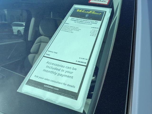 New 2026 Lincoln Navigator L Premier image 5