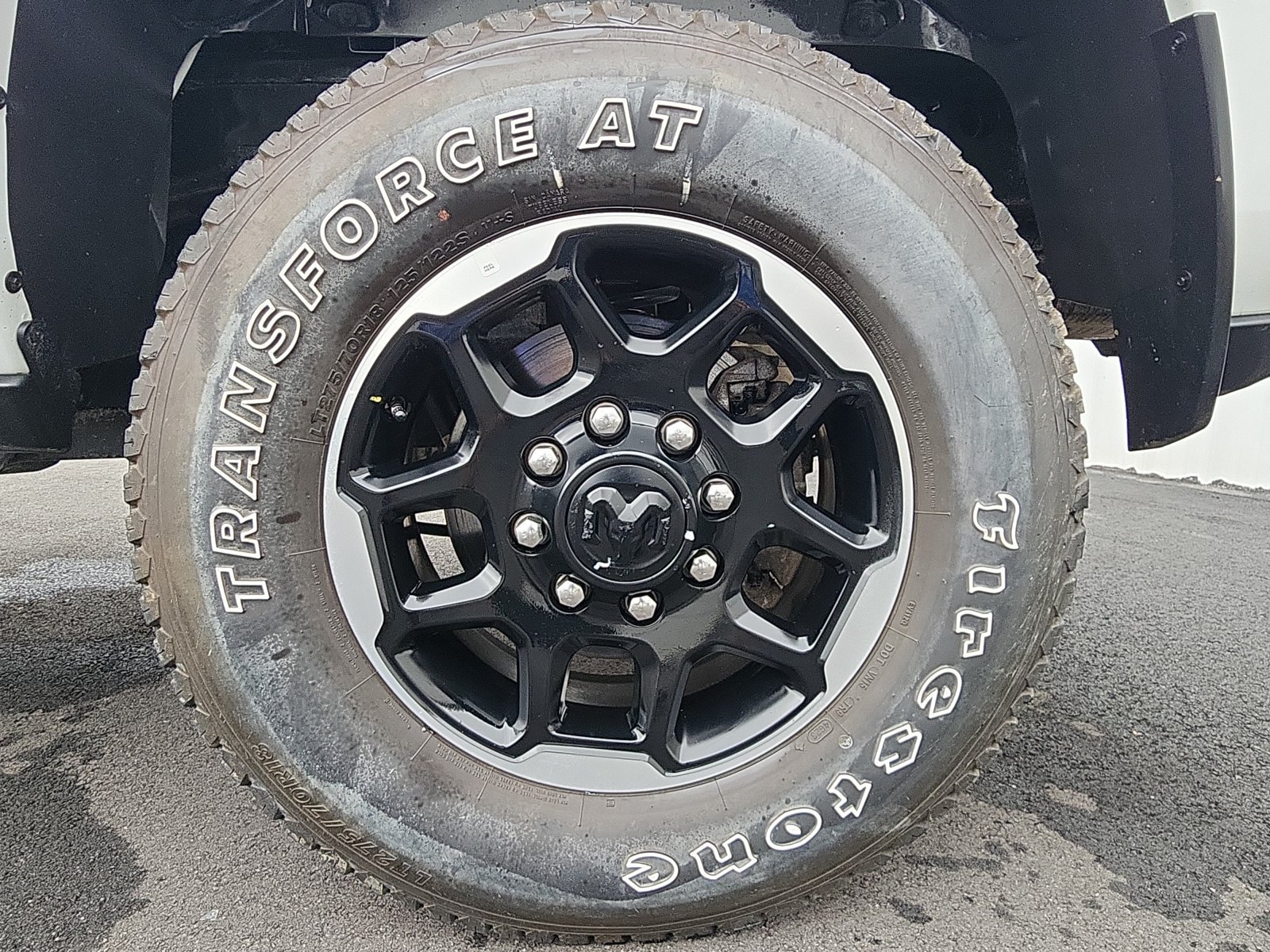 Used 2026 RAM 2500 Laramie AWD/4WD image 9