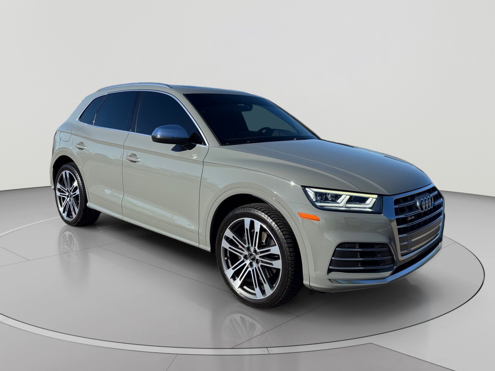 Used 2019 Audi SQ5 Premium Plus w/ Premium Plus Package AWD/4WD image 7