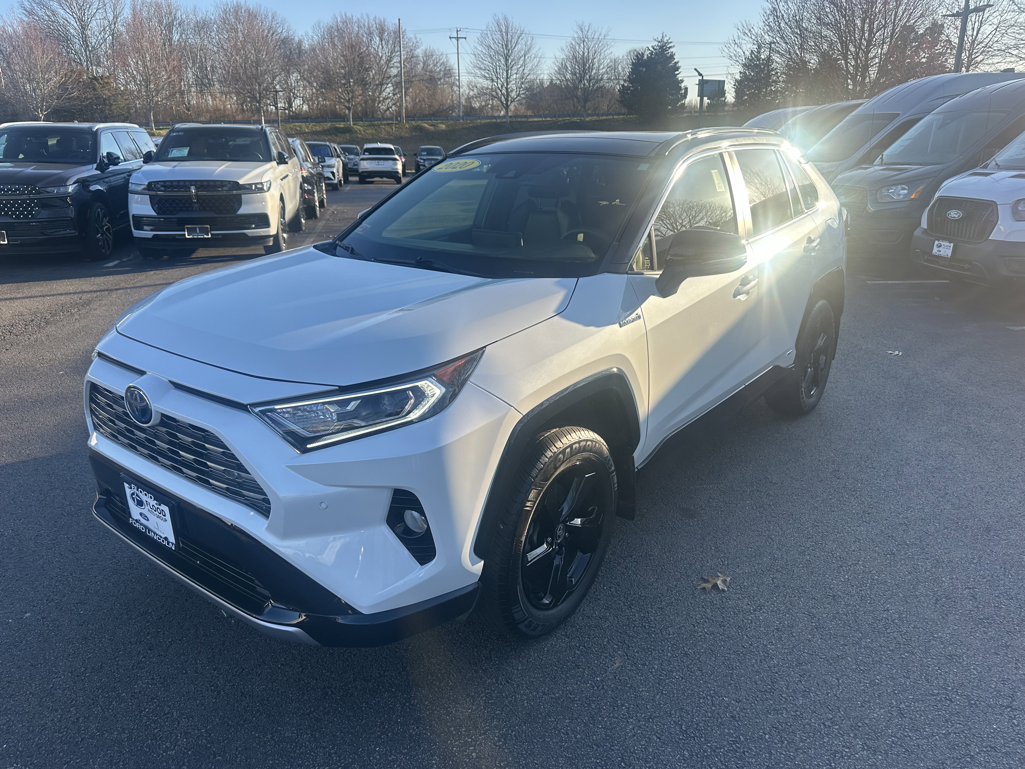 Used 2020 Toyota RAV4 XSE image 3