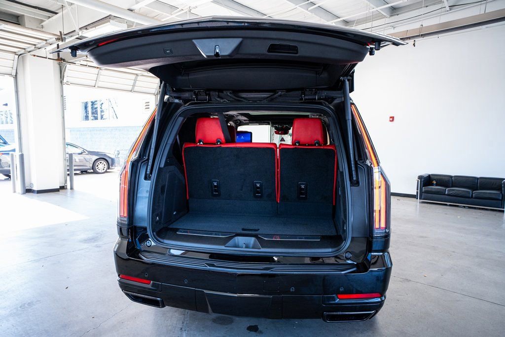 Used 2025 Cadillac Escalade Sport Platinum w/ LPO, Floor Liner Package image 59