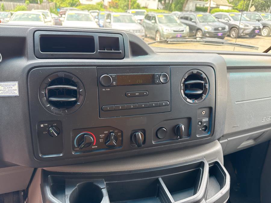 Used 2019 Ford E-350 and Econoline 350 Super Duty image 20
