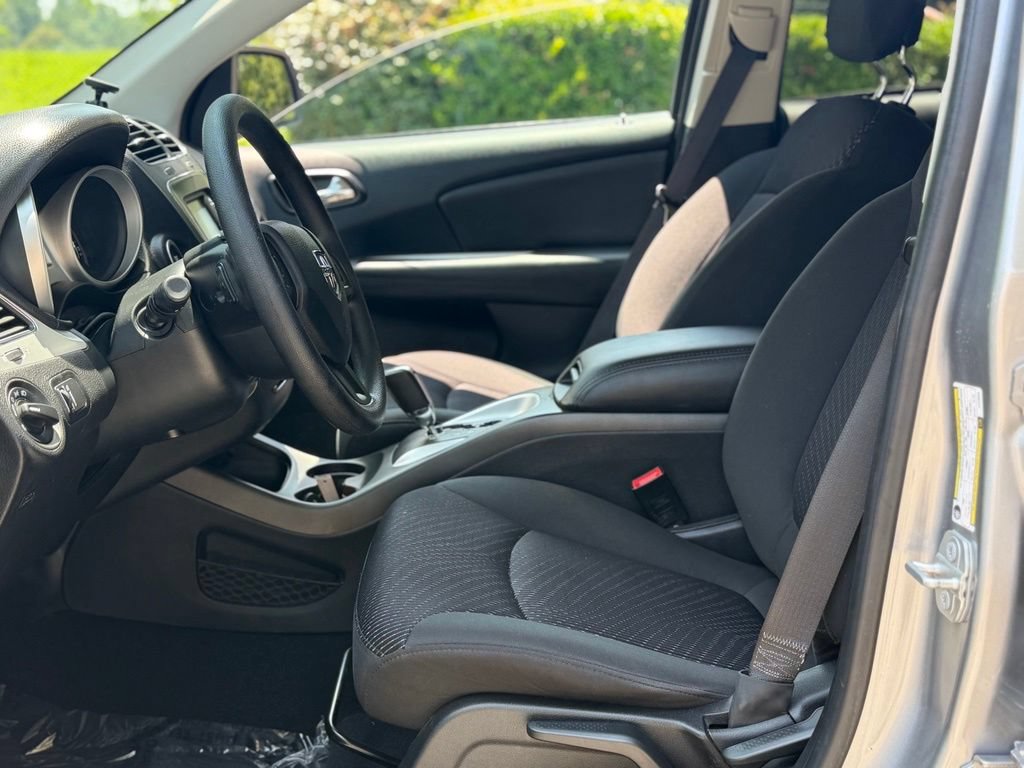 Used 2018 Dodge Journey SE w/ Blacktop Package FWD image 10