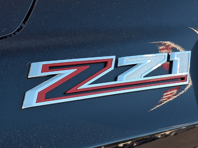 Used 2025 Chevrolet Suburban Z71 AWD/4WD image 32