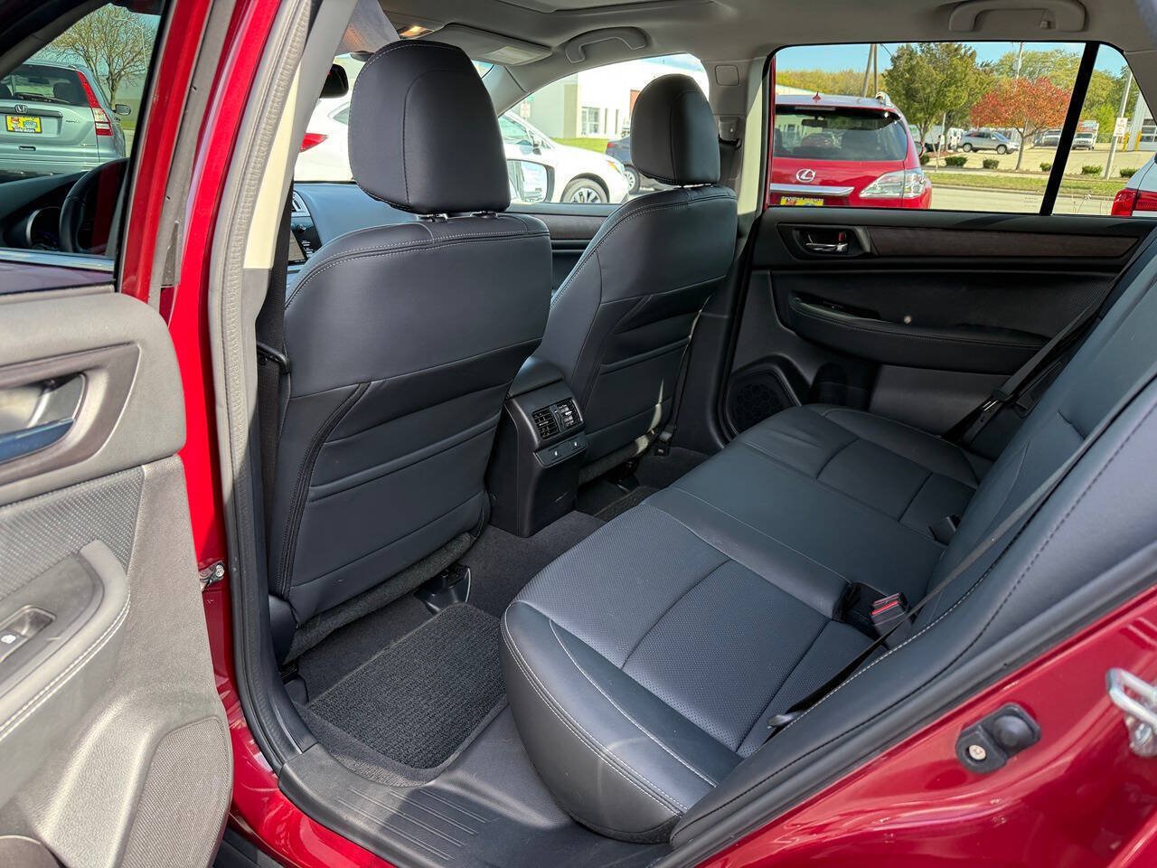 Used 2016 Subaru Outback 2.5i Limited AWD/4WD image 83