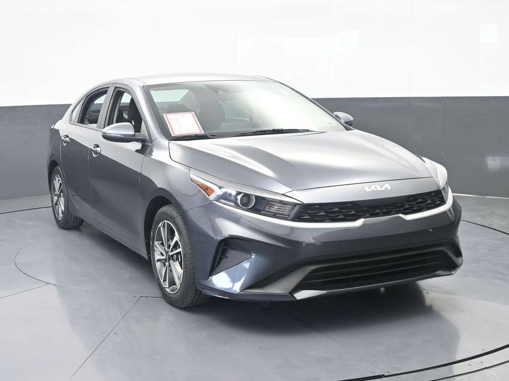 Used 2023 Kia Forte LXS w/ LXS Technology Package FWD image 9