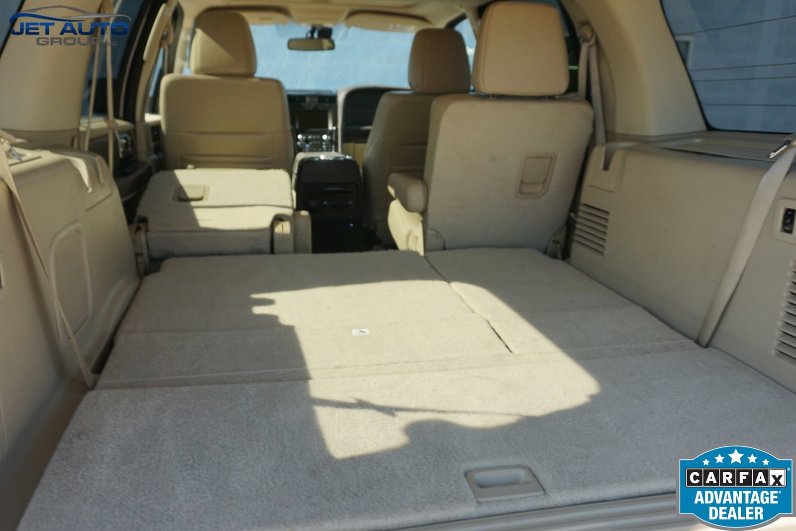 Used 2015 Lincoln Navigator 4WD w/ Equipment Group 101A Reserve image 19