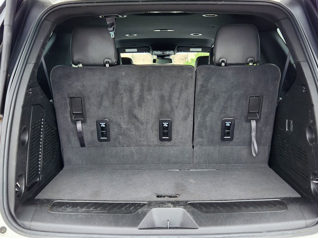 Used 2024 GMC Yukon SLT AWD/4WD image 12