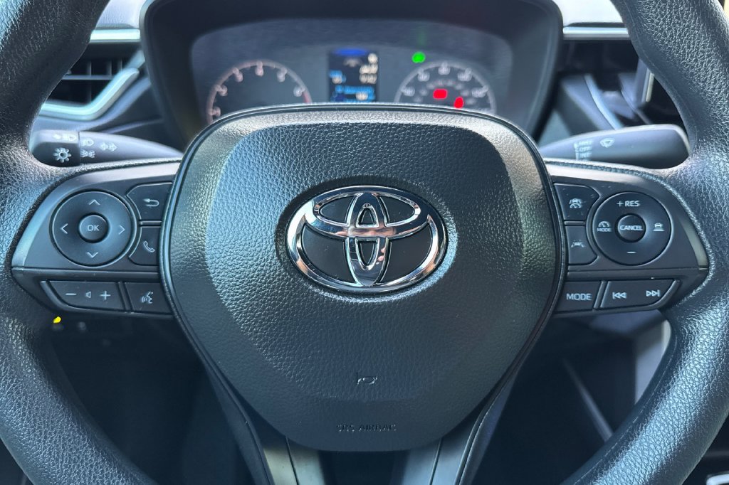 Certified 2025 Toyota Corolla Cross AWD Hybrid image 22