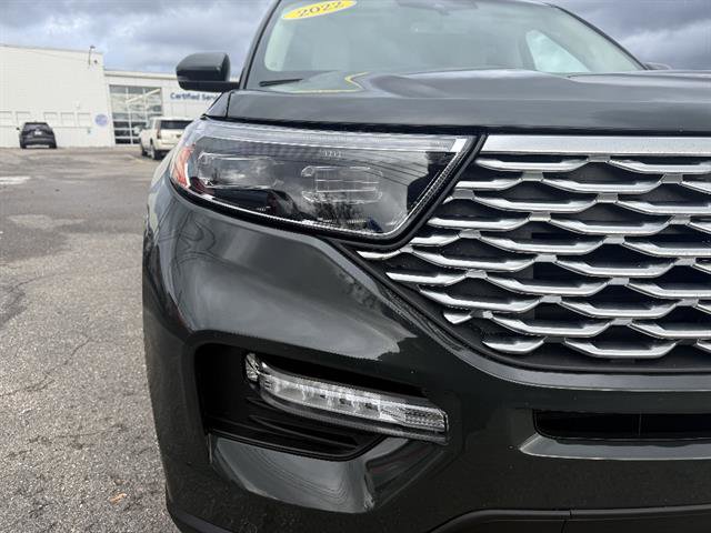 Used 2022 Ford Explorer Platinum w/ Equipment Group 601A image 9