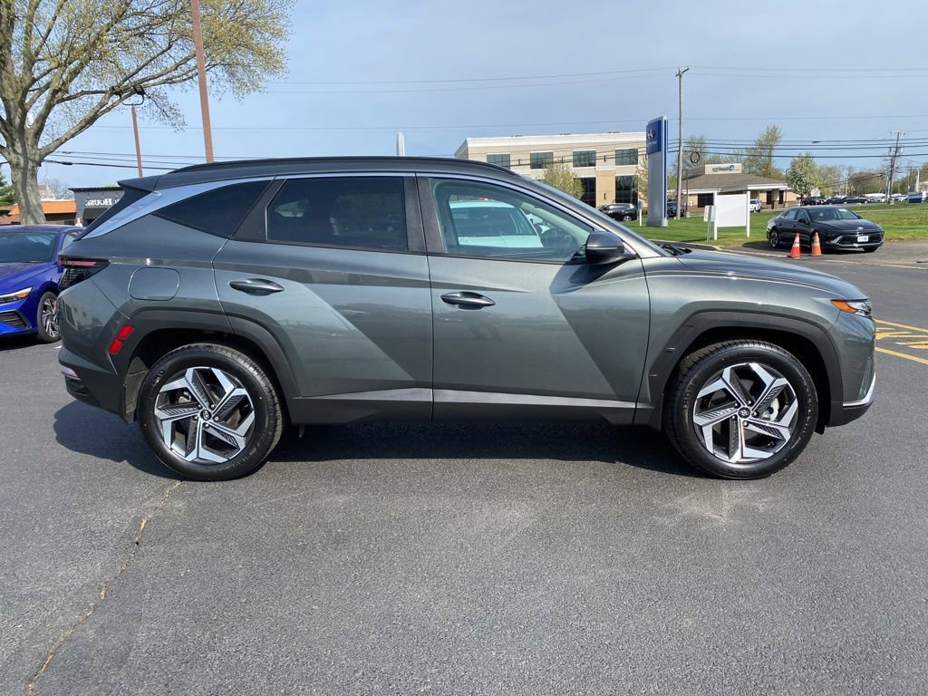 Certified 2023 Hyundai Tucson SEL w/ Convenience Package AWD/4WD image 2