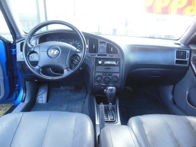 Used 2004 Hyundai Elantra GT image 27