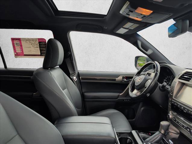 Used 2021 Lexus GX 460 Premium w/ Premium Package AWD/4WD image 24