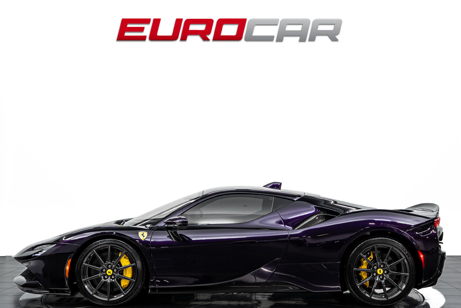 Used 2023 Ferrari SF90 Stradale AWD/4WD image 2