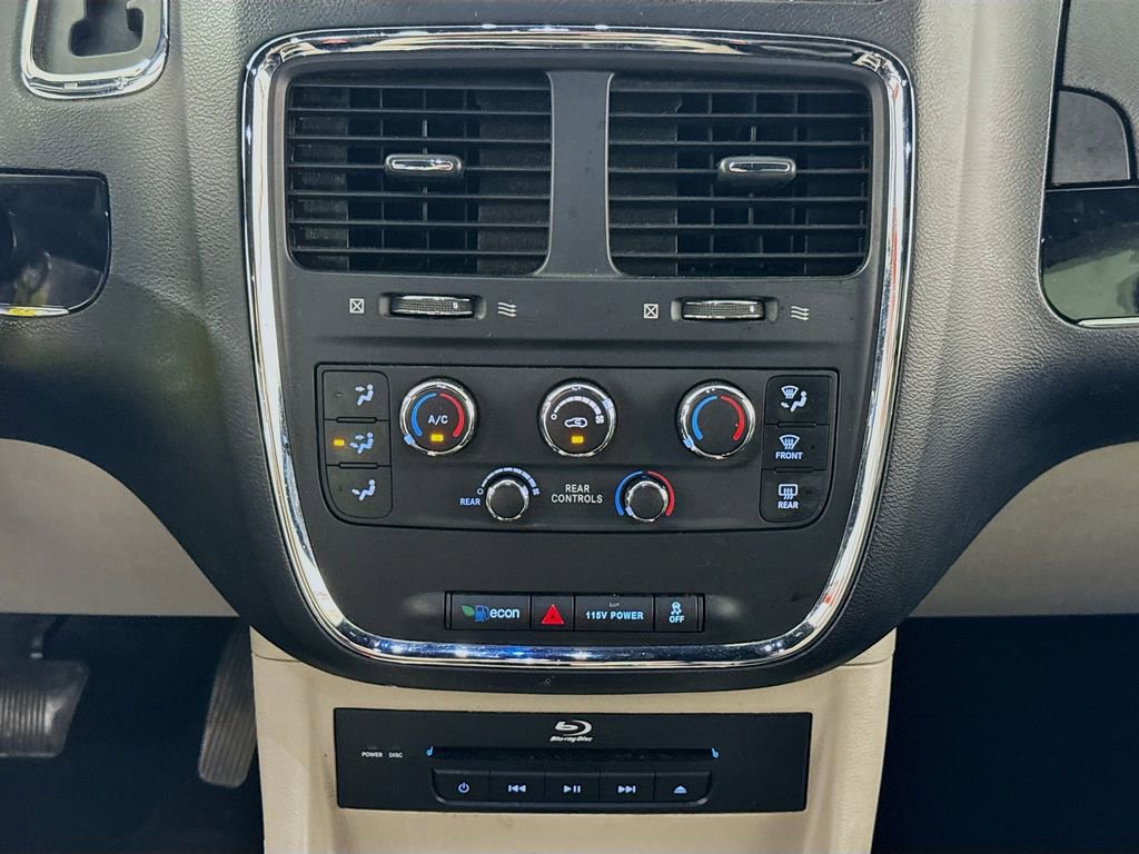 Used 2014 Dodge Grand Caravan SXT FWD image 15