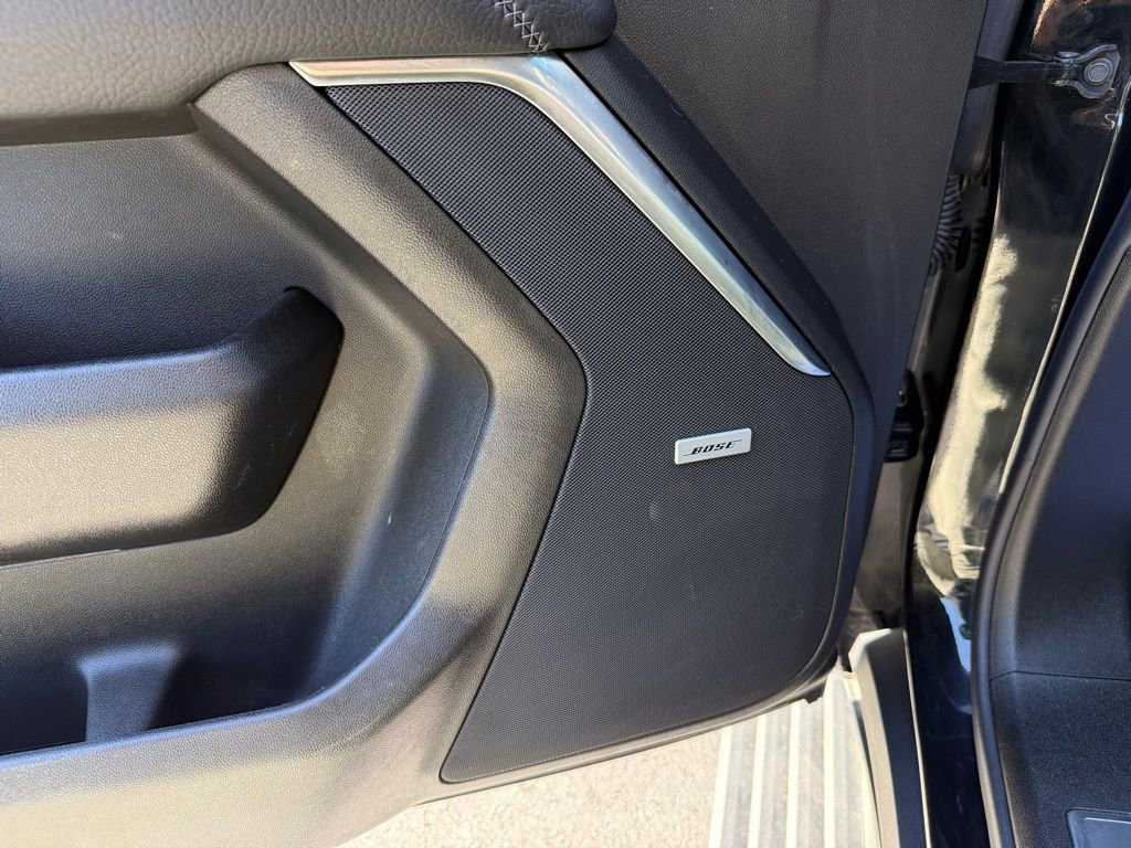 Used 2024 GMC Yukon XL Denali w/ Advanced Technology Package image 12