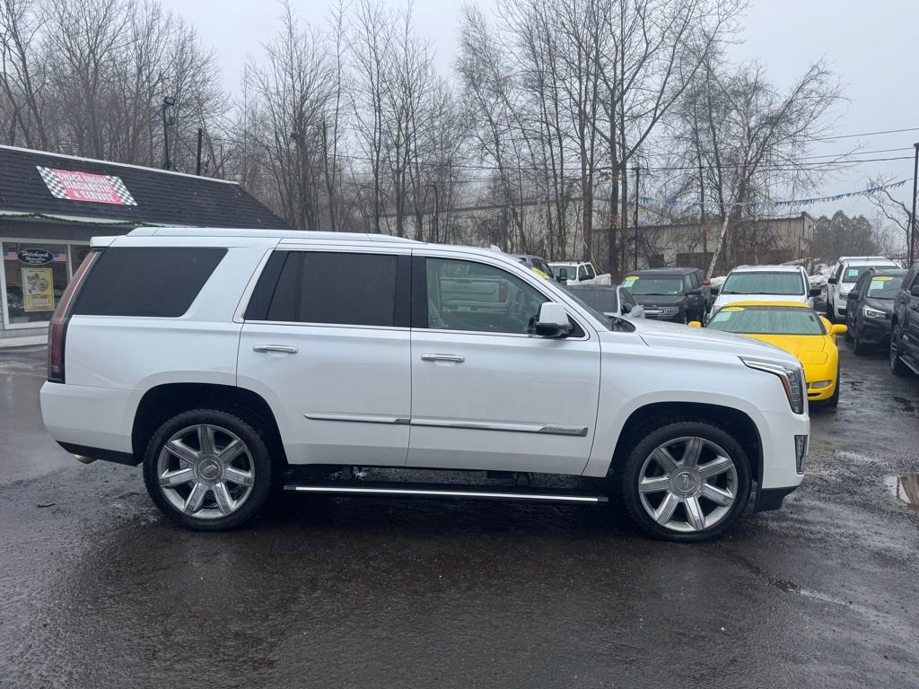 Used 2016 Cadillac Escalade Premium image 4