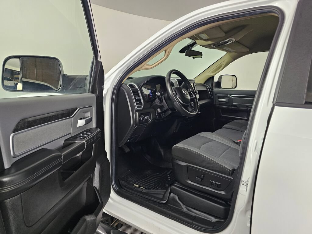 Used 2019 RAM 3500 Big Horn w/ Protection Group AWD/4WD image 20