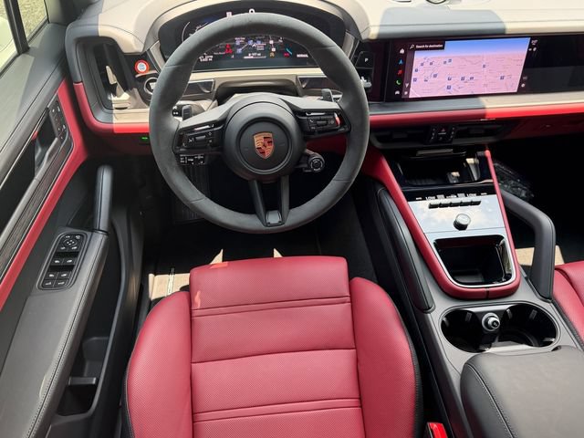 Used 2026 Porsche Cayenne GTS AWD/4WD image 16