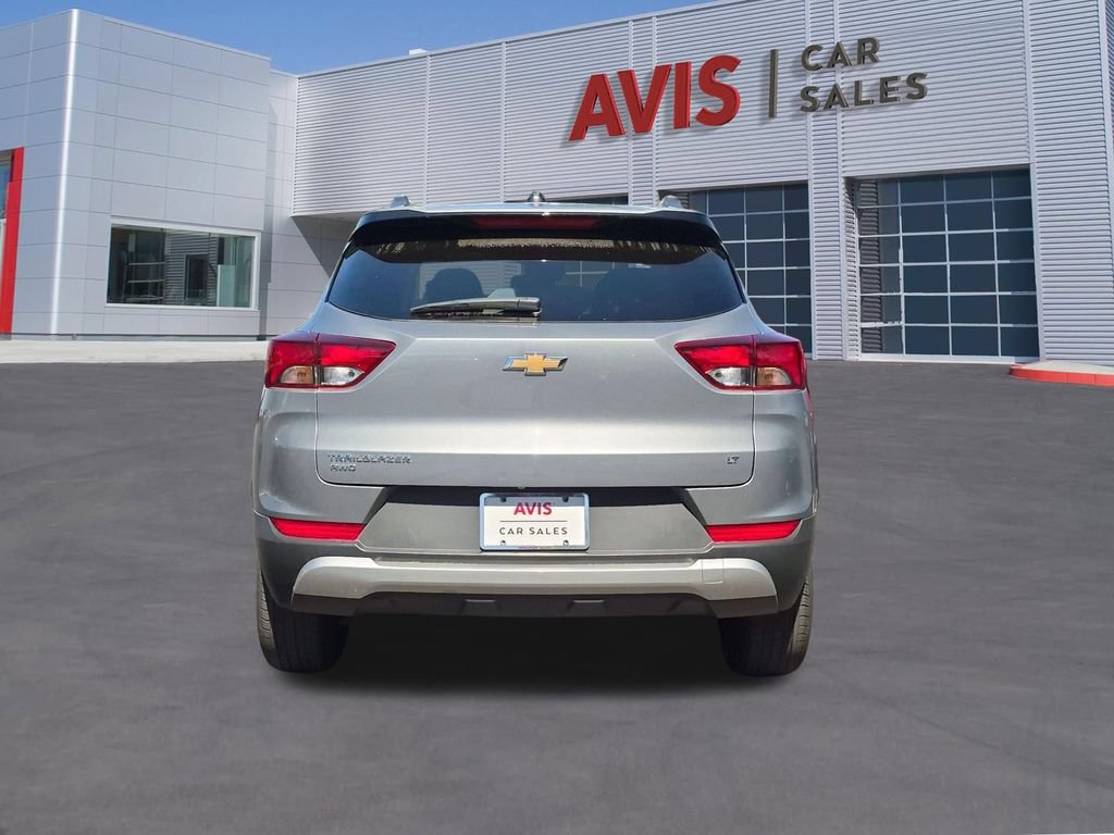 Used 2025 Chevrolet TrailBlazer LT AWD/4WD image 7