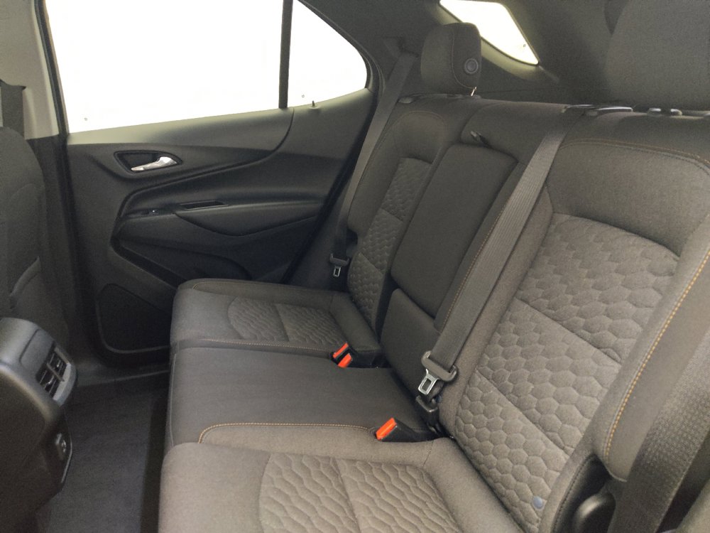 Used 2020 Chevrolet Equinox LT FWD image 18